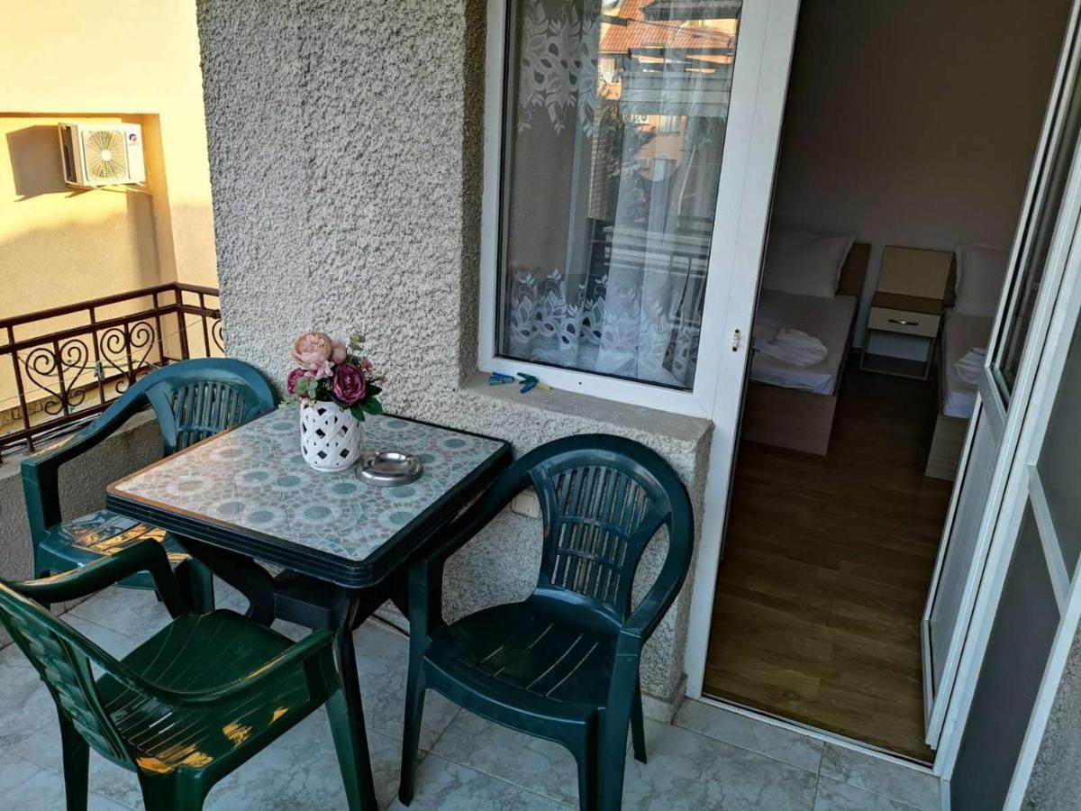 Къща За Гости The Sunny Corner โซโซโปล ภายนอก รูปภาพ