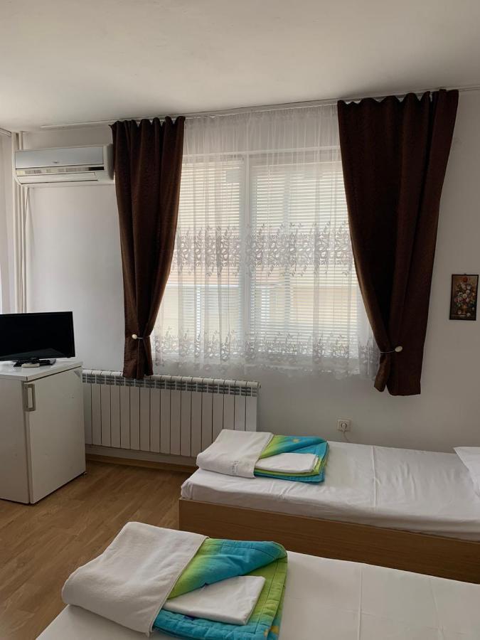 Къща За Гости The Sunny Corner โซโซโปล ภายนอก รูปภาพ