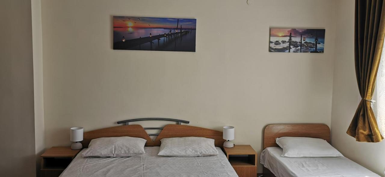 Къща За Гости The Sunny Corner โซโซโปล ภายนอก รูปภาพ